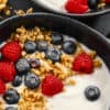 Yogurt with oats and fruit - tips to make homemade yogurt on a boat