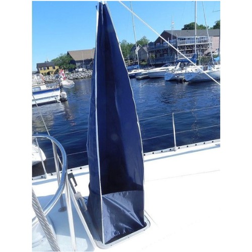 4-way wind scoop open to capture breeze from abeam