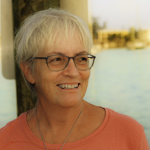Headshot of Carolyn Shearlock