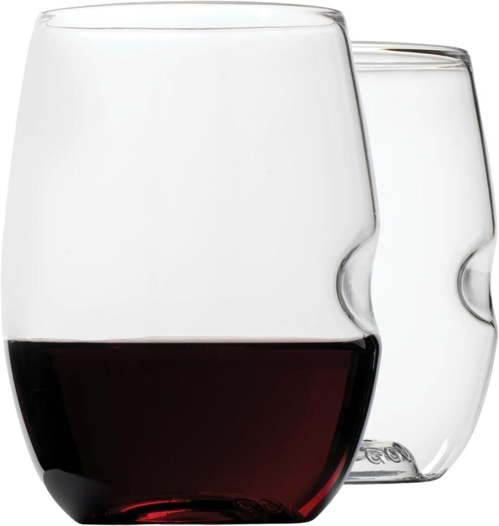 Govino wine glass with the thumb notch