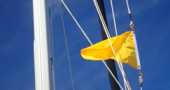 Q flag on a sailboat halyard