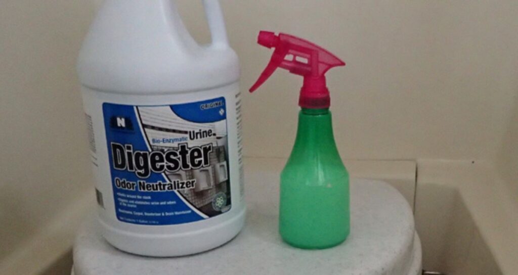 Nilodor urine digester gallon jug and spray bottle for composting toilet urine container odor control